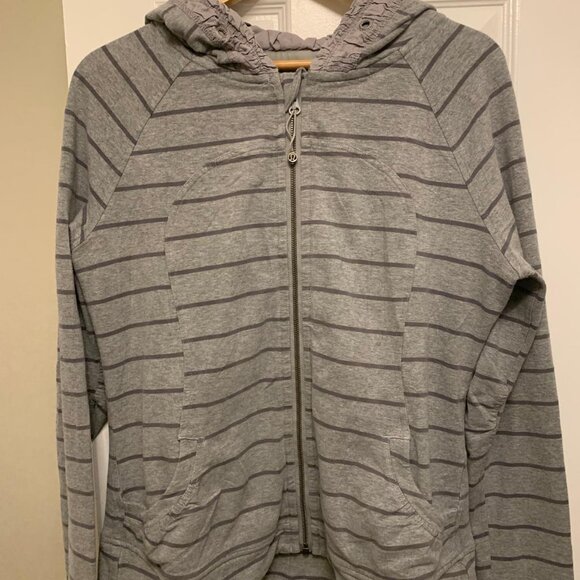 Lululemon Women’s Size 12 Movement Jacket Gray Apex Stripe Full Zip Hoodie - Picture 1 of 1